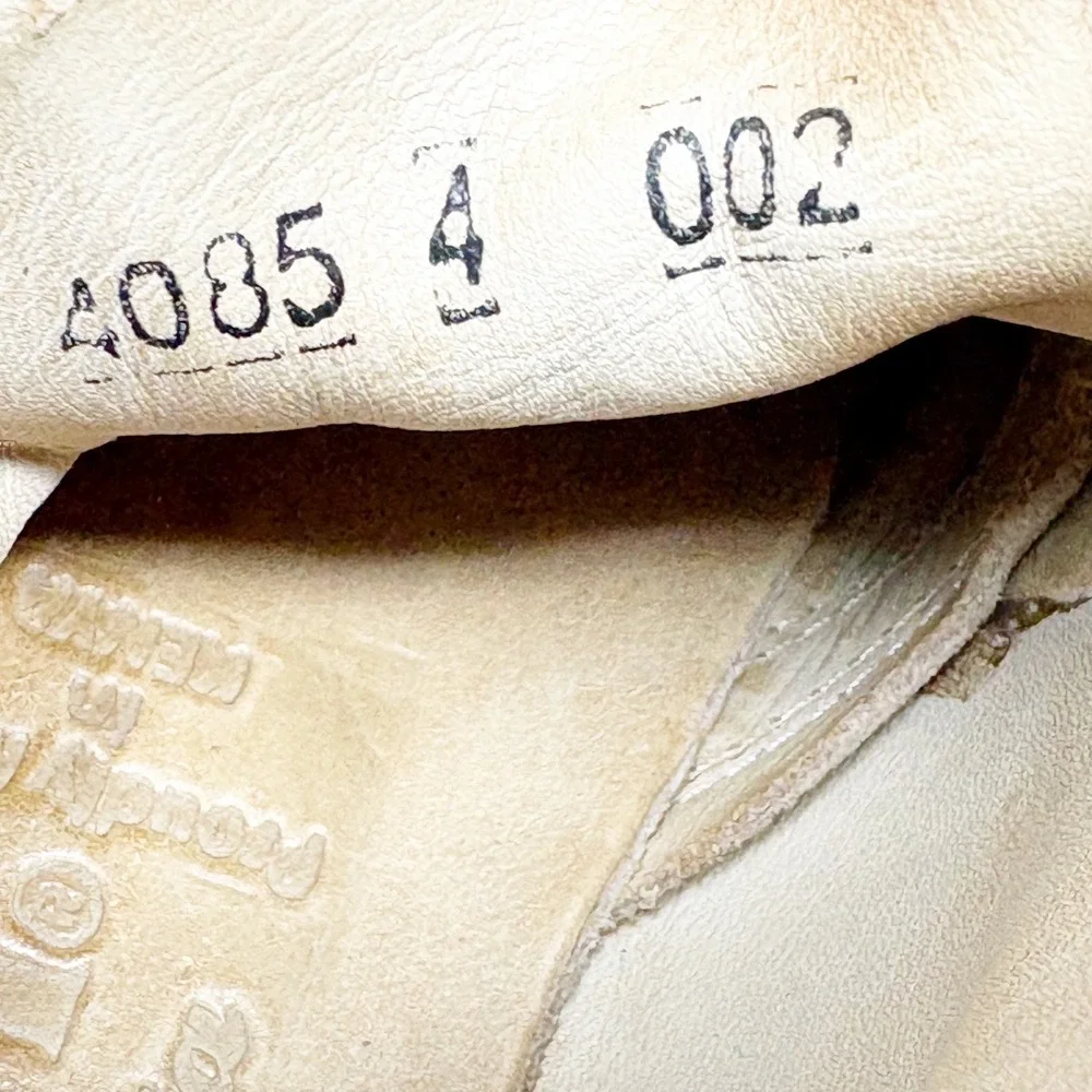 Safari by Bata Size 4/Youth 5 Tan Suede Desert Chukka Boots Made in Kenya